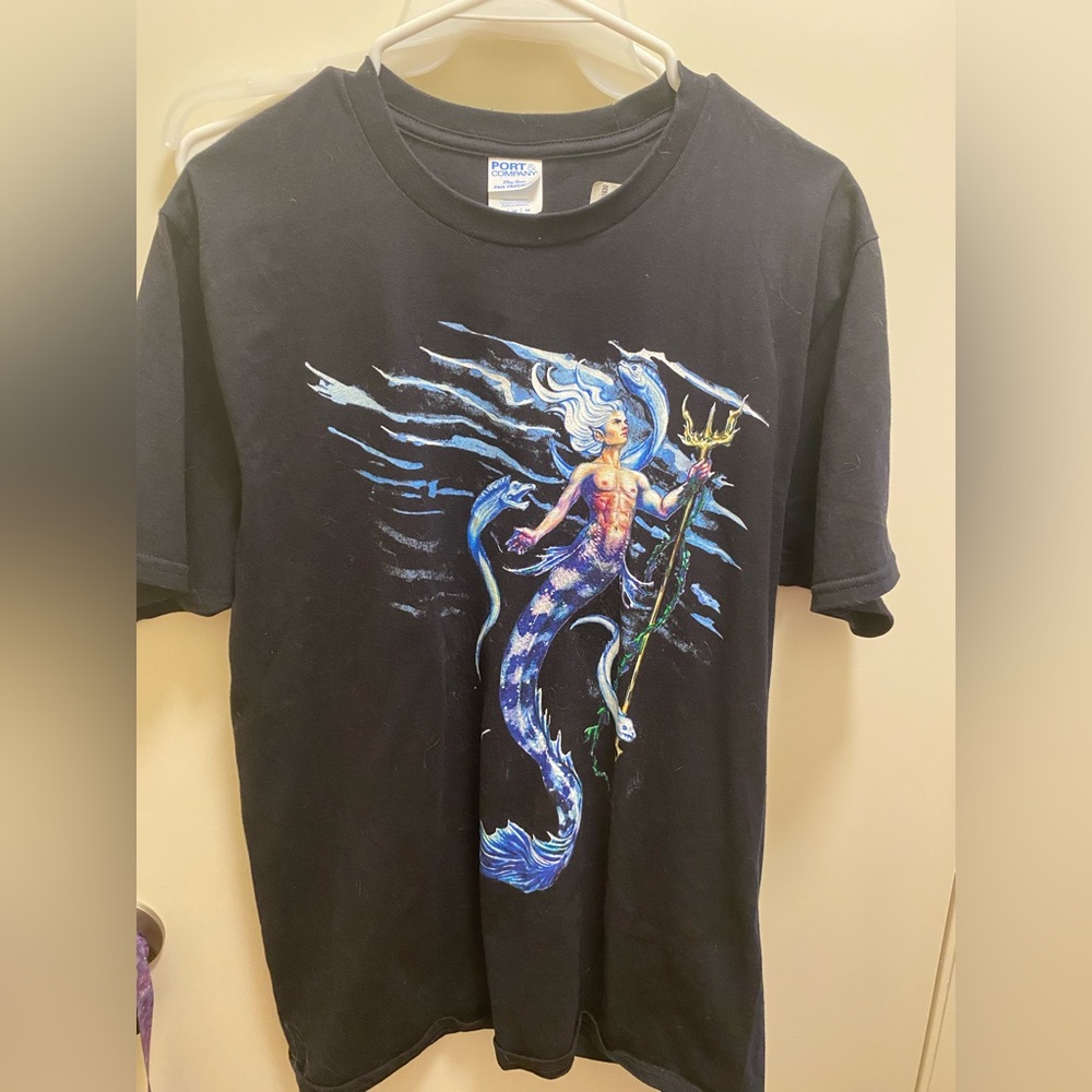 Black merman mermaid tee shirt medium men’s
